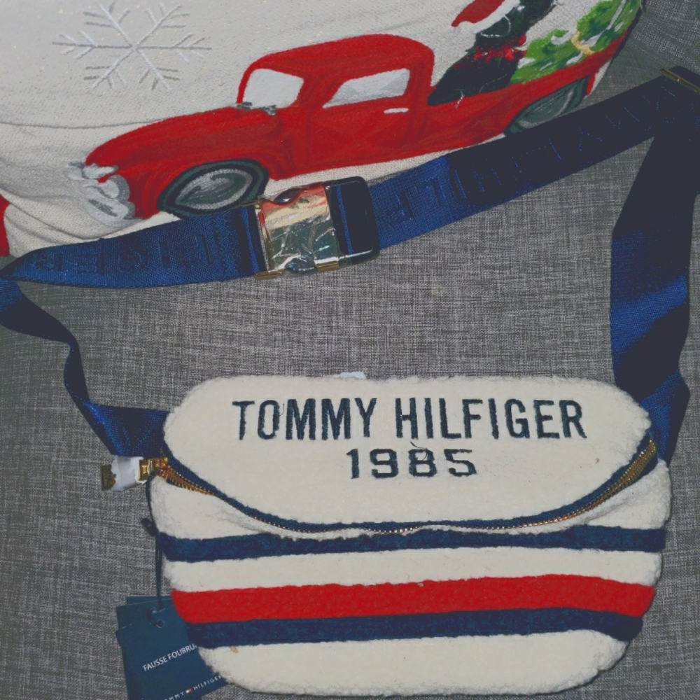 Tommy Hilfiger Fleece Fanny Pack xbody Cross Body